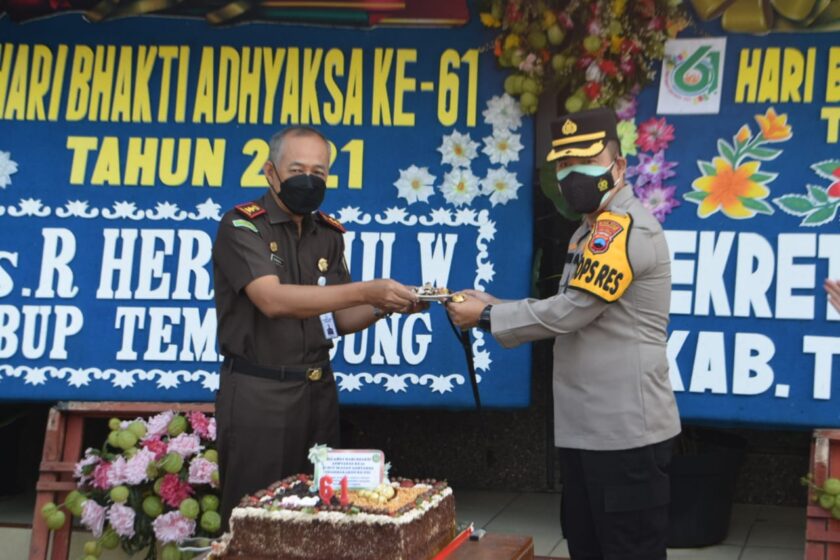 Diberikan Kejuatan Kapolres di Hari Bhakti Adyaksa ke-61, Ini Harapan Kepala Kejari Temanggung Kedepan