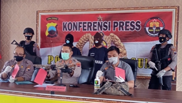 Curi Kayu Manis Milik Perhutani, Dua Warga Magelang Terancam Hukuman 5 Tahun Penjara