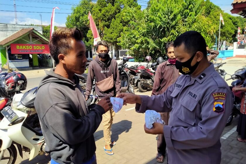 Selain Himbauan Kamtibmas, Polsek Jumo Juga Berikan Edukasi Pentingnya Disiplin Prokes Covid-19