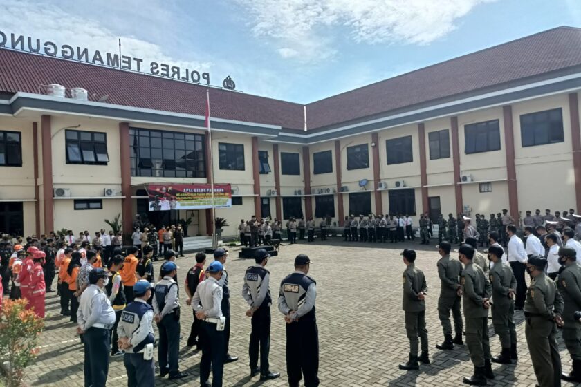 Jelang Perayaan Nataru, Polres Temanggung Laksanakan Apel Gelar Pasukan Ops Lilin Candi 2021