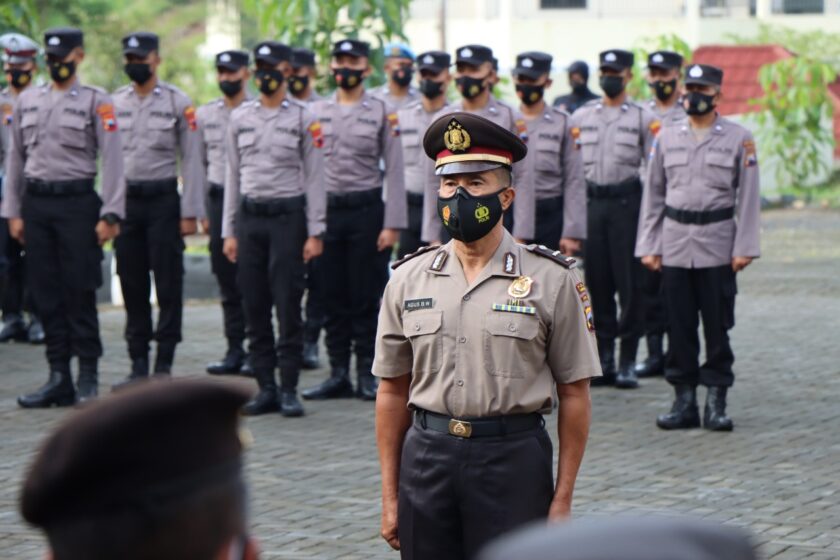 Kapolres Temanggung Pimpin Upacara Korp Rapot Kenaikan Pangkat Pengabdian IPDA Agus Bisowarno