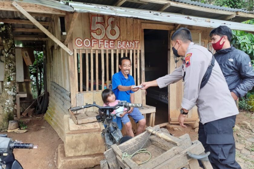 Selain Himbauan Prokes, Polsek Bejen Juga Berikan Himbauan Kamtibmas Kepada Masyarakat