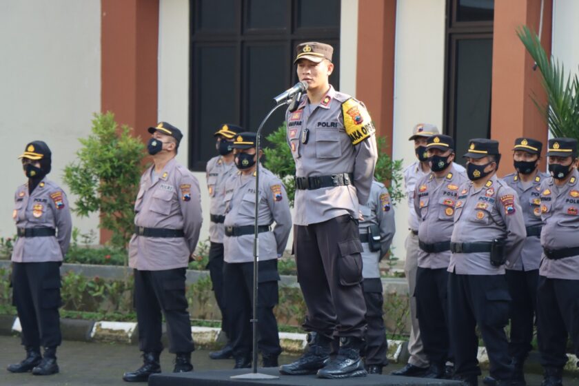 Pimpin Apel Pagi, Wakapolres Temanggung Ajak Personel Bijak Bermedia Sosial