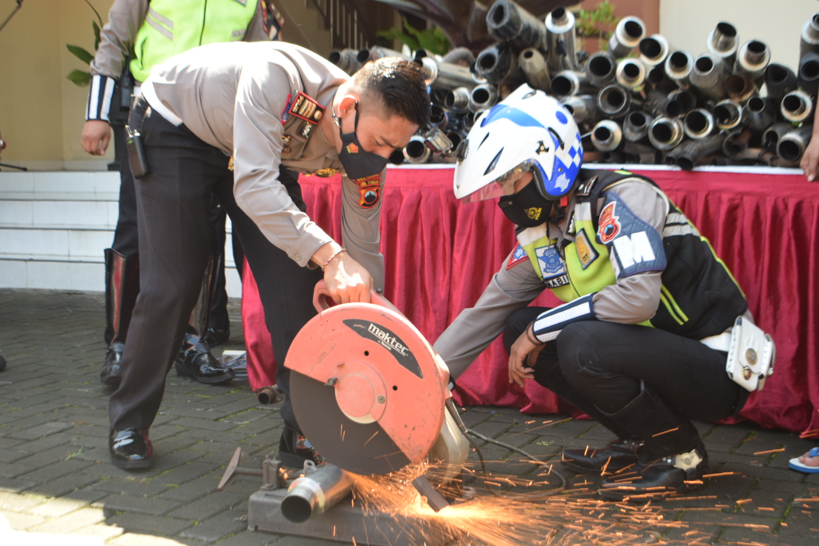 Polres Temanggung Musnahkan Ratusan Knalpot Bising/Brong