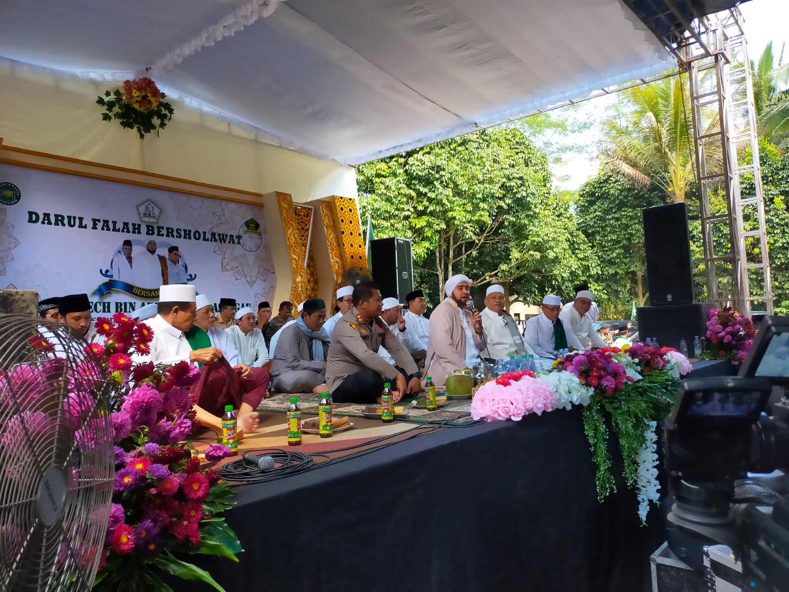 Kapolres Temanggung Hadiri Pengajian Bersama Habib Syech Bin Abdul Qodir Assegaf di Ponpes Darul Falah Pringsurat