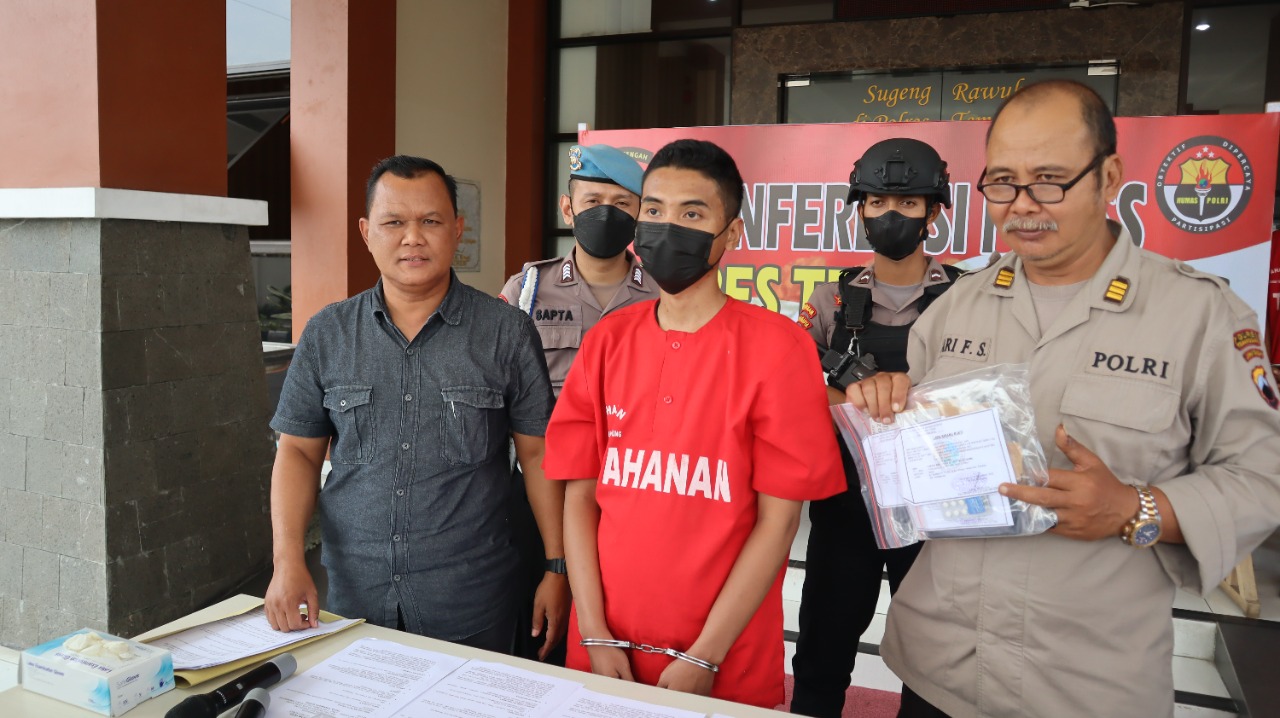 Edarkan Pil Alprazolam, Dhikan Di Gelandang Ke Polres Temanggung