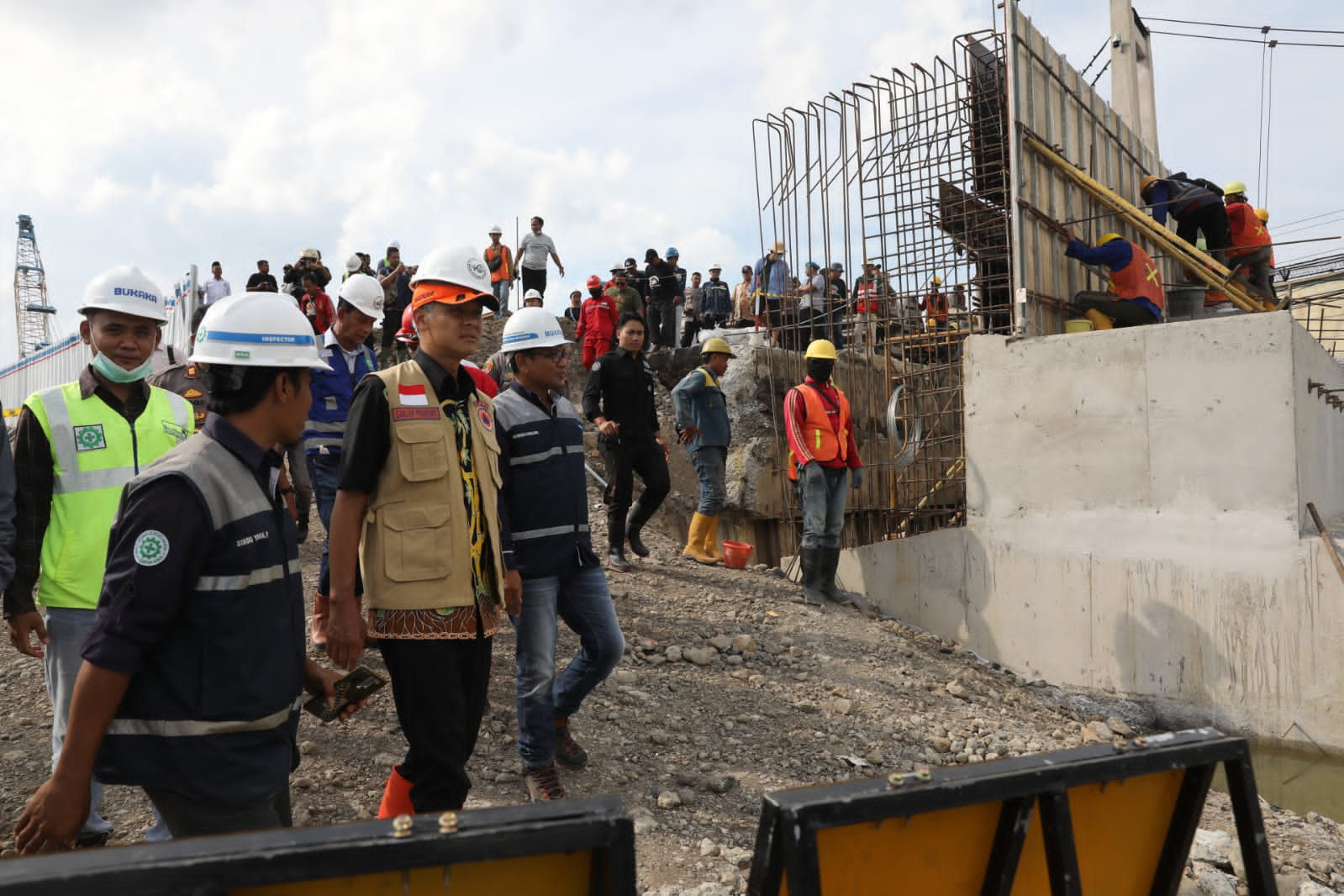 Perbaikan Jembatan Juwana Gubernur Ganjar: Maaf Terganggu, Sabar Dulu Sampai April