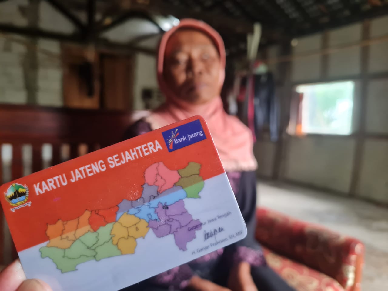 Kartu Jateng Sejahtera Sukses, Ganjar Naikkan Besaran Bantuan