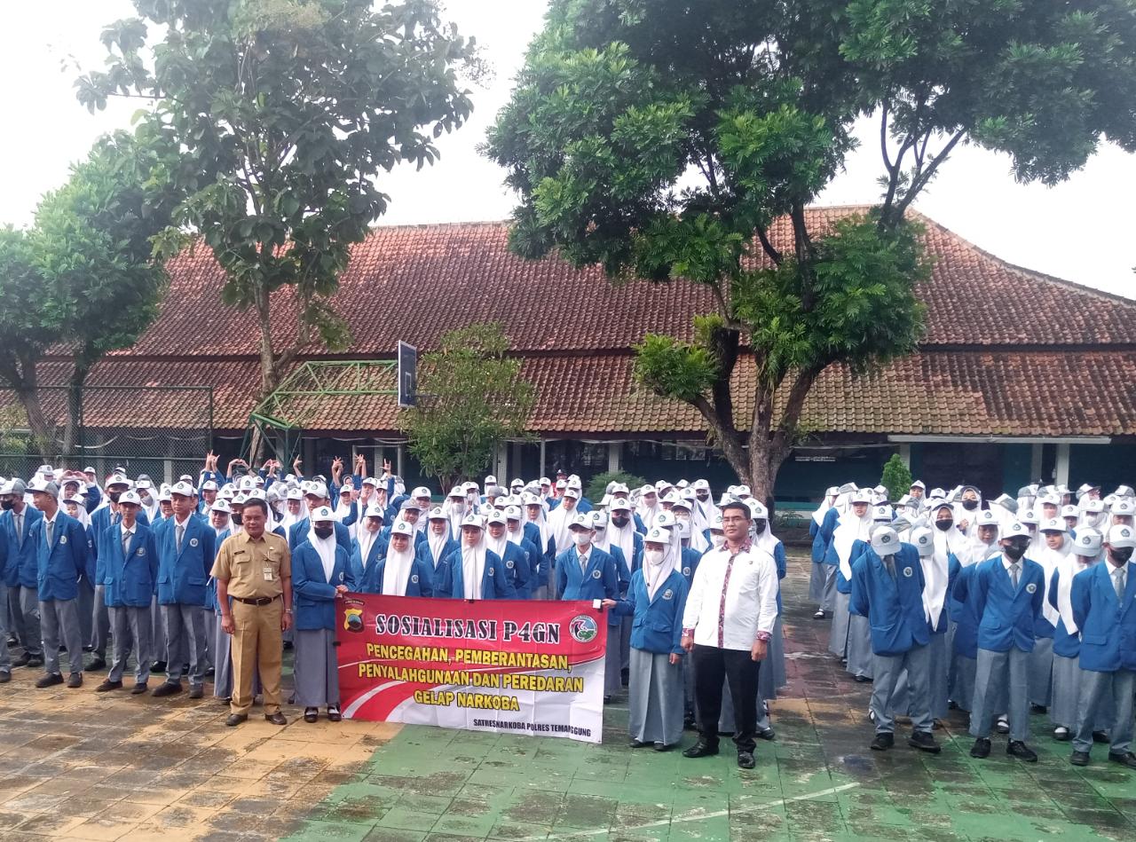 Cegah Penyalahgunaan Narkoba di Kalangan Pelajar, Satresnarkoba Aktif Sosialisasi Ke Sekolah Menengah Atas