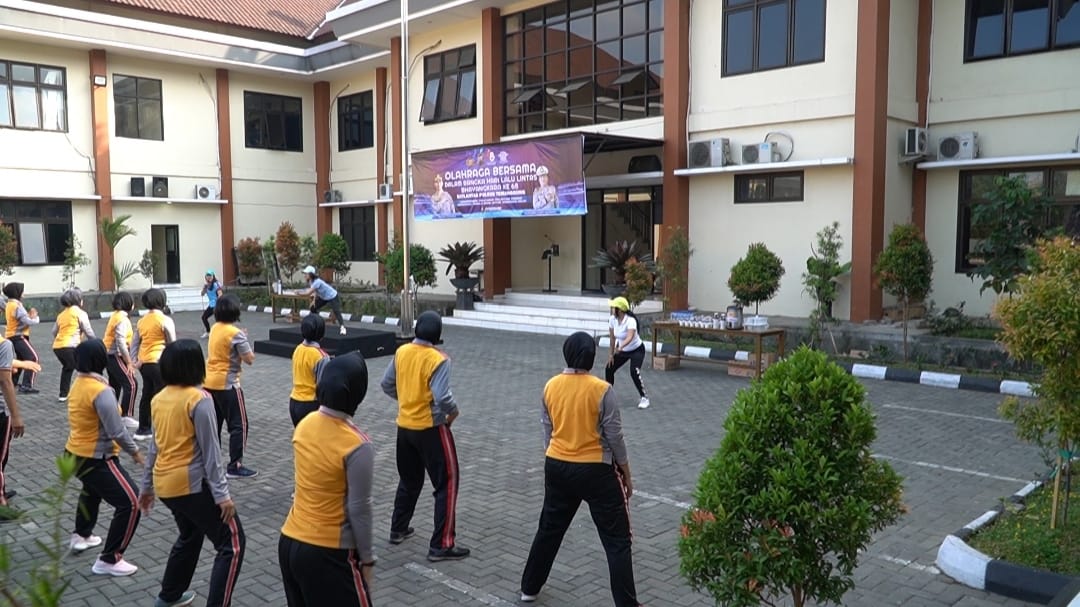 Hari Lalulintas Bhayangkara Ke-68, Polres Temanggung Gelar Olahraga Bersama