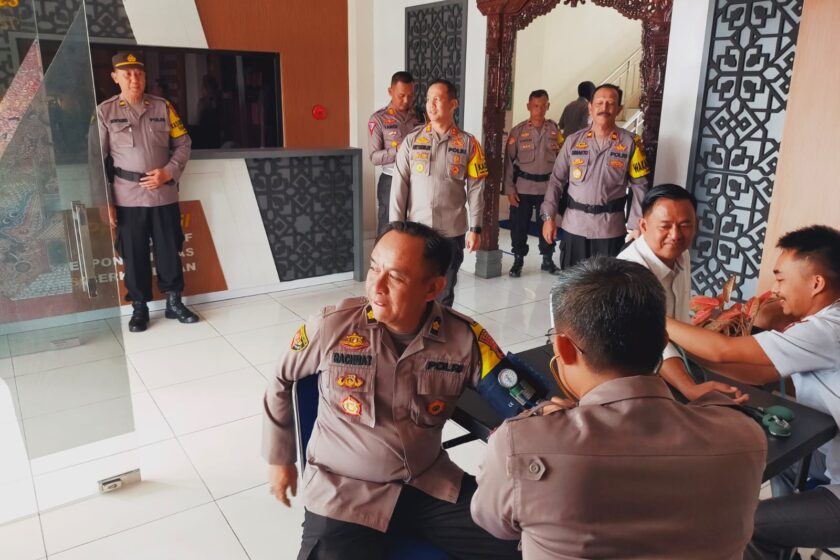 Pastikan Kesehatan Anggota, Si Dokkes Polres Temanggung Lakukan Pemeriksaan Secara Berkala