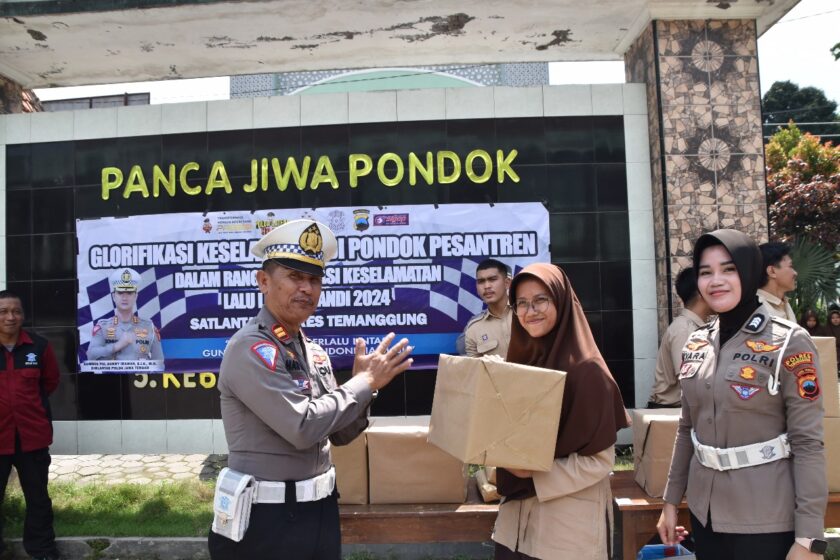 Ops Keselamatan Candi 2024, Satgas Binluh Sasar Siswa SMA Sederajat Gelar Pelatihan safety Riding