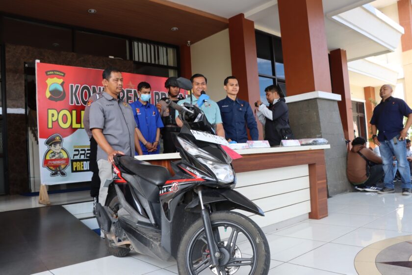 Pinjam Motor Dengan Alasan Buat COD, Warga Parakan Nekat Gadaikan Motor Korban