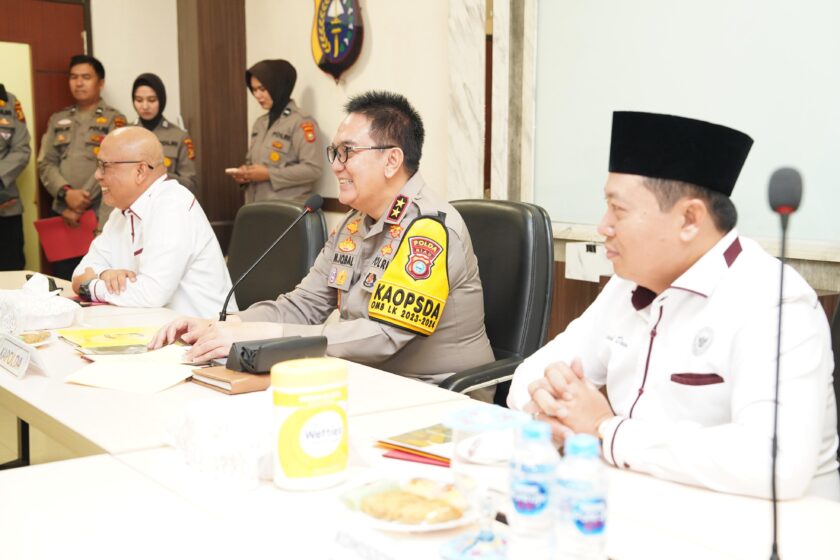 Lakukan Pengawasan Kesiapan Pengamanan Pilkada Riau, Kompolnas Kunjungi Polda Riau