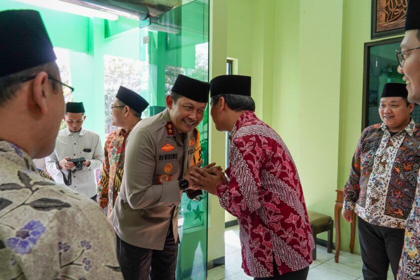 Menghadirkan Ketenteraman; Sinergi Polda Jateng, Ulama Serta Santri Untuk Masyarakat Jawa Tengah