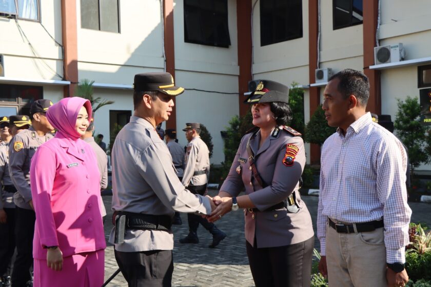 Kompol Ana Setiyarti Resmi Jabat Wakapolres Temanggung Gantikan Kompol Minarto Yang Memasuki Masa Purna Tugas