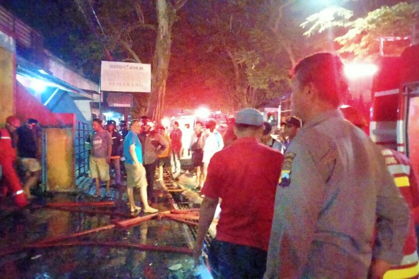 Kebakaran Landa Warung Makan Soto Pringgading, Ini Dia Kronologinya