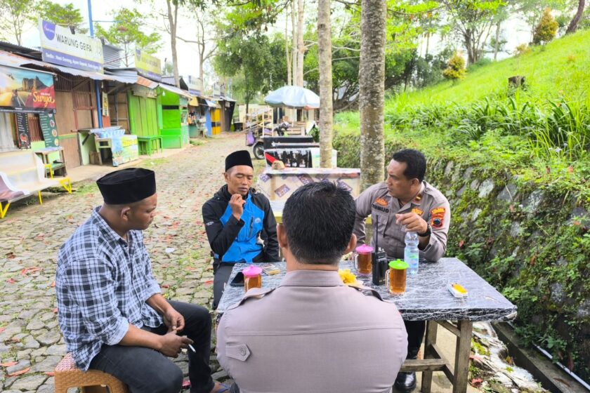 Antisipasi Pungli dan Premanisme, Satgas Binmas Polres Temanggung Kawal Keamanan Wisata Embung Kledung