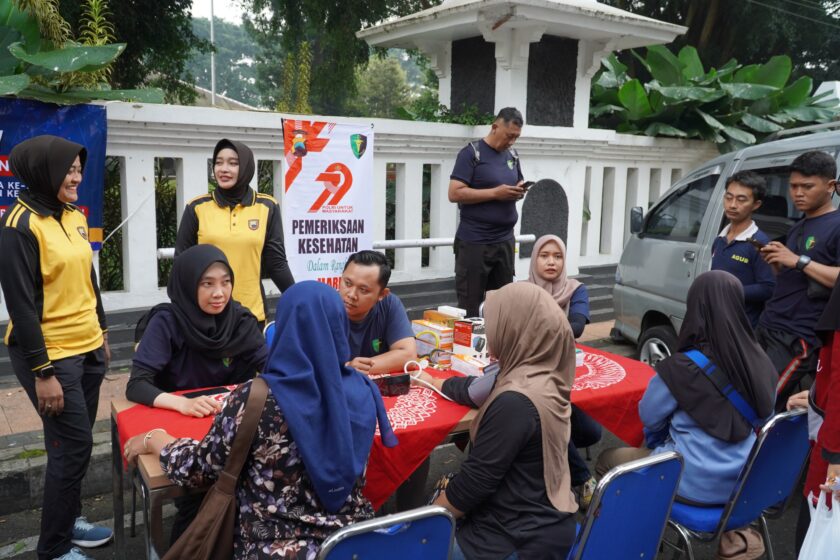 Rangkaian Hari Bhayangkara Ke-79, Polres Temanggung Gelar Pelayanan Kesehatan Gratis, SKCK dan Samsat Keliling Di Car free Day